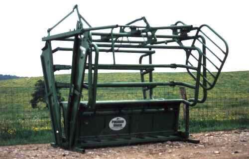 About 1979 Powder River designed the Classic Texas Longhorn chute. They came up with the most innovative idea ever -- the horizontal side panels. This allowed wide horned cattle to move freely without obstruction into the head squeeze.