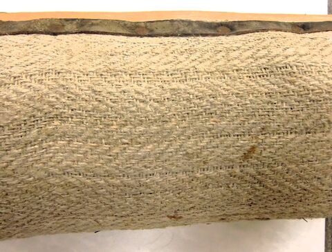 Polstertextil mit unterschiedlicher Bindung