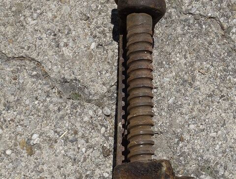 Drehgewinde der Kurbelbremse