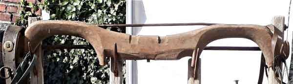 Genickdoppeljoch im Landwirtschaftsmuseum Hilchenbach-Hadem Genickdoppeljoch im Landwirtschaftsmuseum Hilchenbach-Hadem
