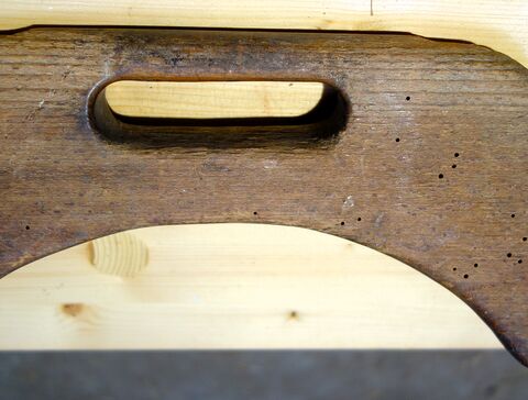 Griff zum Tragen des Jochs und Führen des Rindes