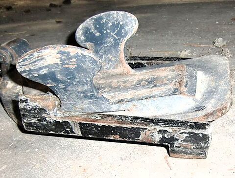 Hemmschuh mit Eiskratzer von der Coach