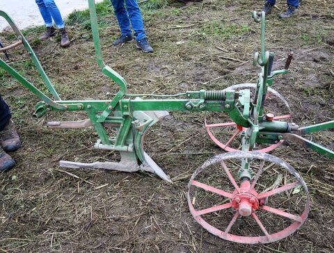 Kehrpflug aus Lorsch von der Firma Wagner+Co, Limburg