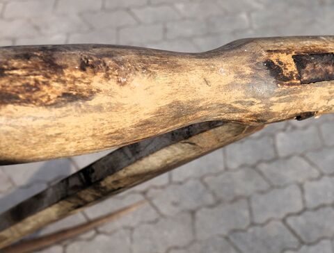 oberer, hinterer Griff (Handhabe), direkte Befestigung am Sensenbaum