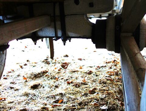 Hinterer Achsstock und Kipfstock fest verbunden; Hinterrad