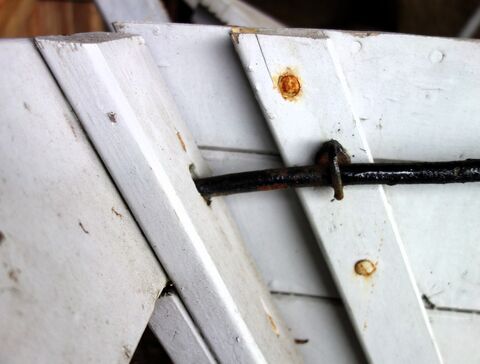 vordere Wagenweite mit Steckverschluß der Vorderwand des Aufbaus