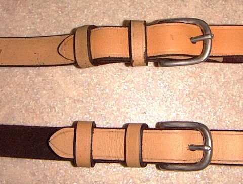 Umschnallstücke / Strippenende / Einschnallstrippe, oben das äußere, unten das innere